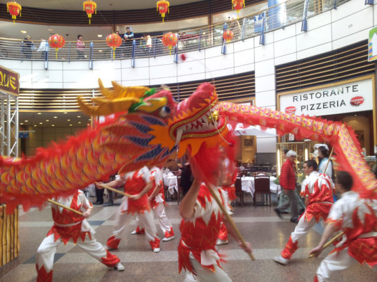 Animation Nouvel An Chinois Dragon Centre Commercial