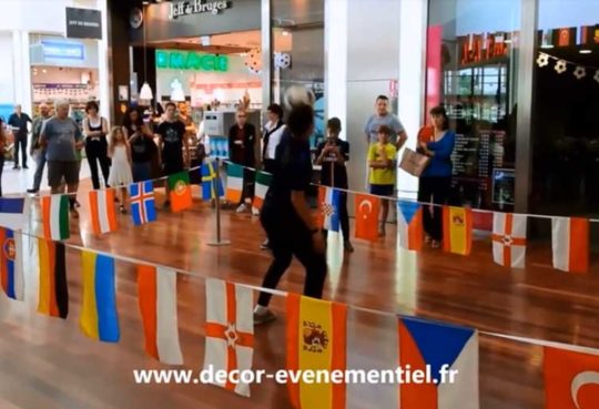 Animation foot Freestyle Centre Commercial en vidéo